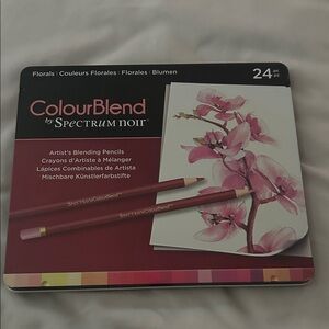 Spectrum Noir ColorBlend Premium Artists Blending Pencils 24 Piece - Florals